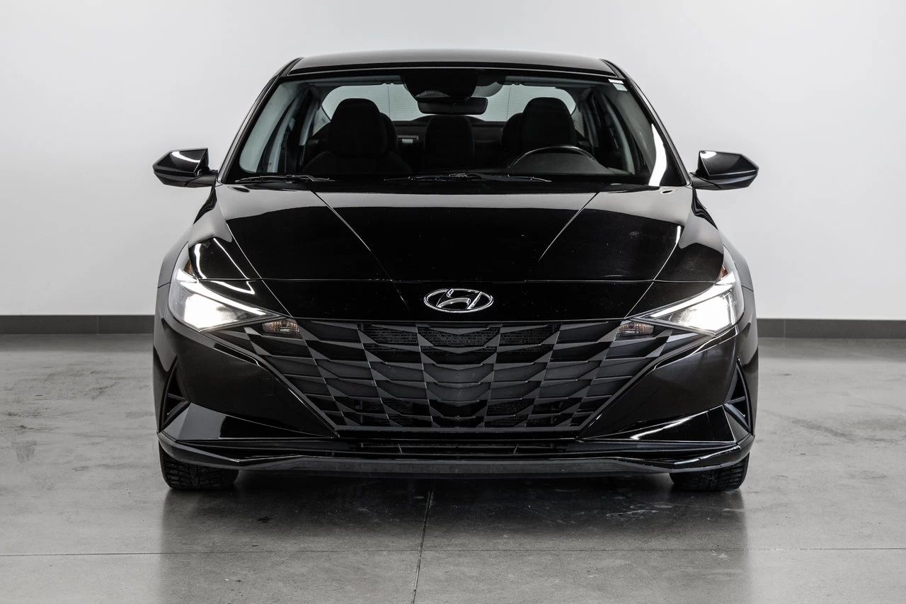 2022 Hyundai Elantra hybrid Preferred Main Image