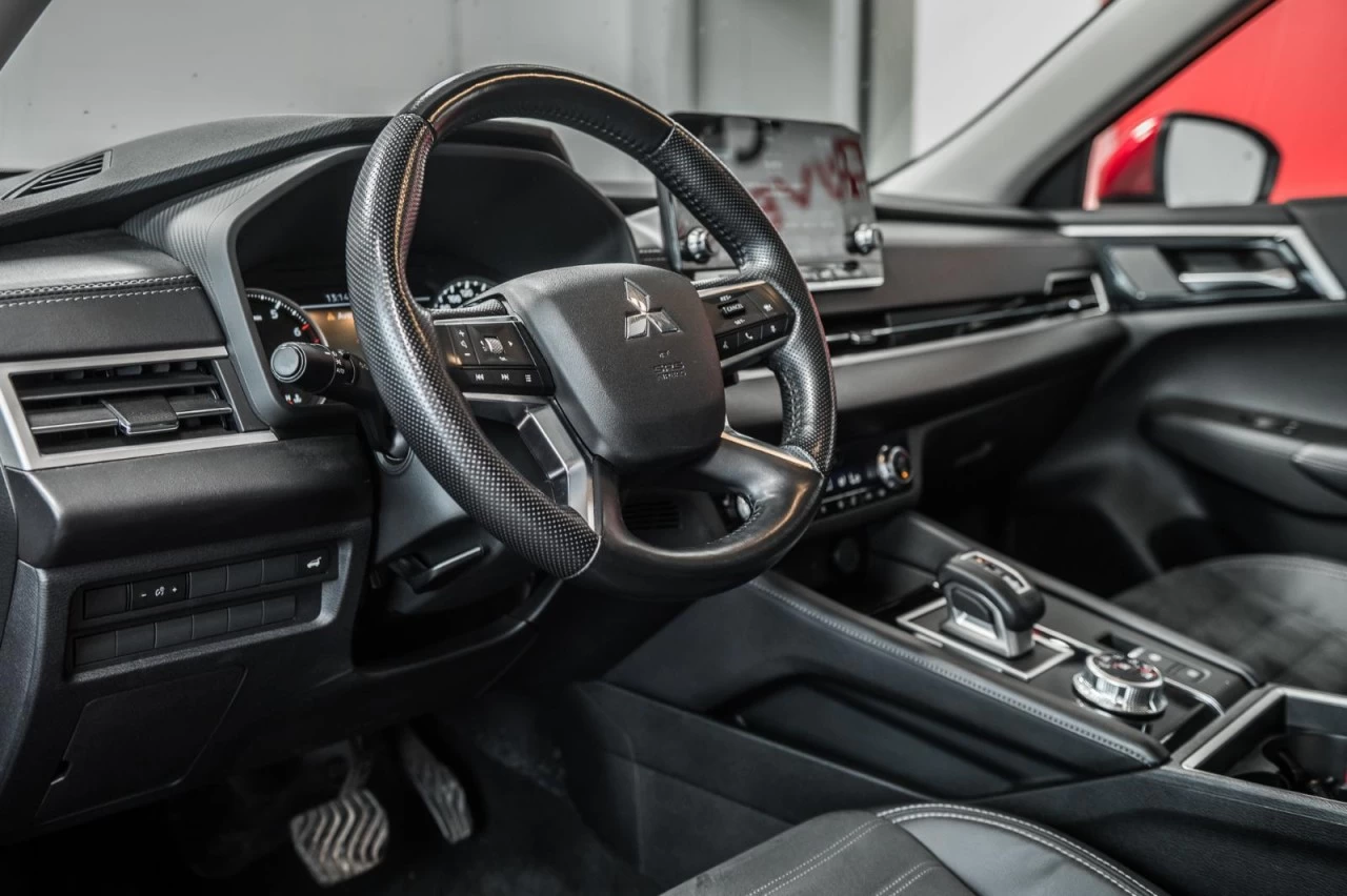 2022 Mitsubishi Outlander LE S-AWC 7.PASS+TOIT.PANO+VOLANT/SIEGES.CHAUFFANTS Image principale