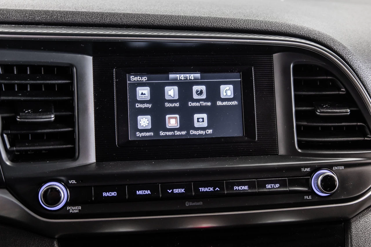 2020 Hyundai Elantra Essential Image principale