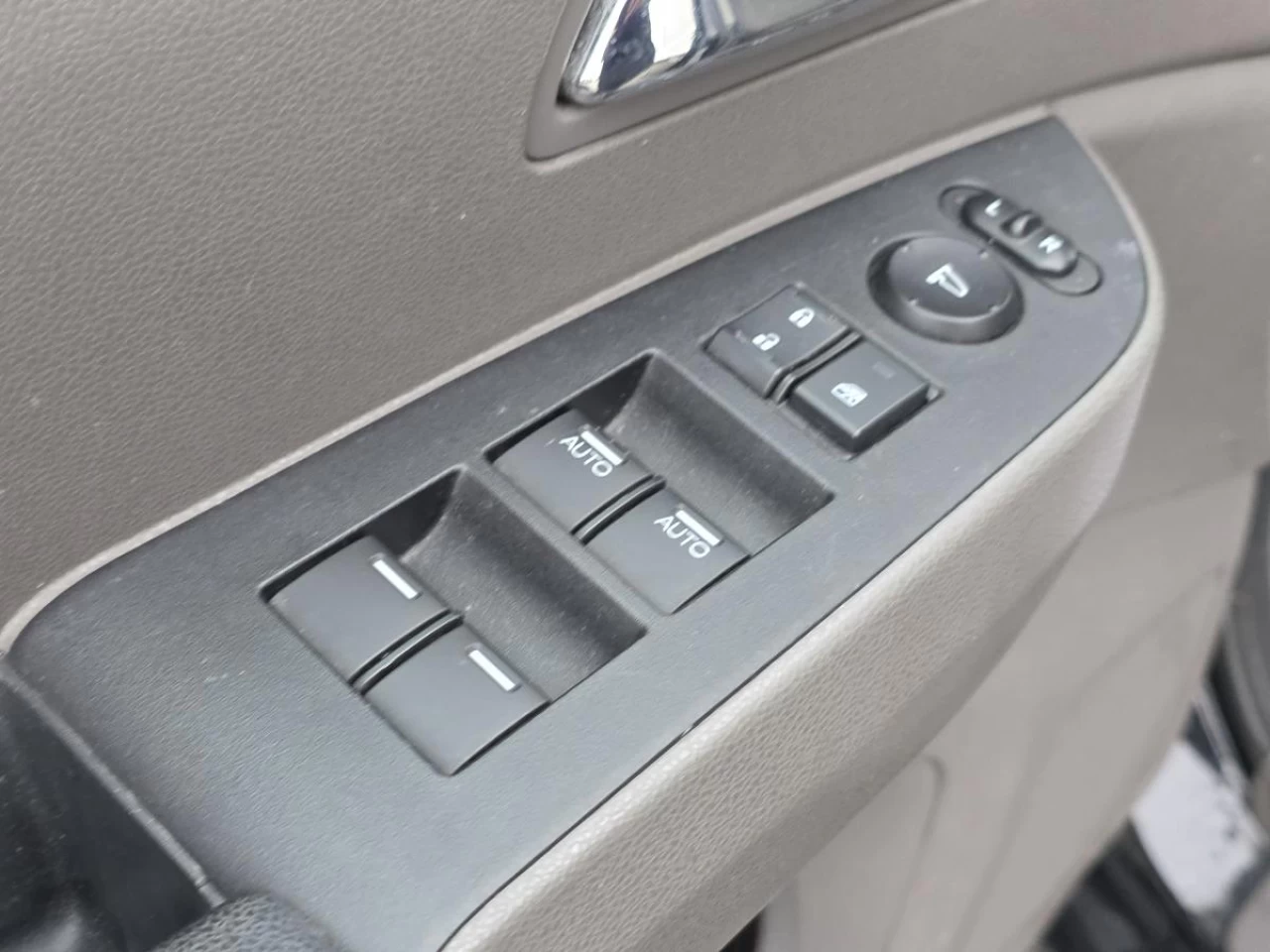 2016 Honda Odyssey SE Image principale