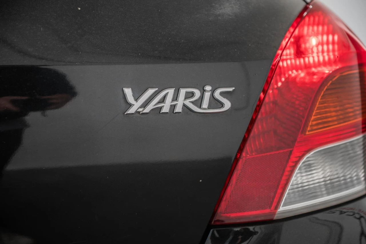 2009 Toyota Yaris Manuelle de base AUBAINE!!! Main Image