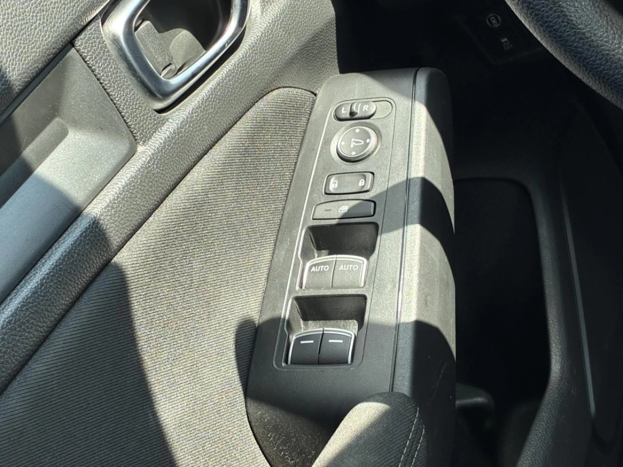 2022 Honda Civic LX CVT Sedan Image principale