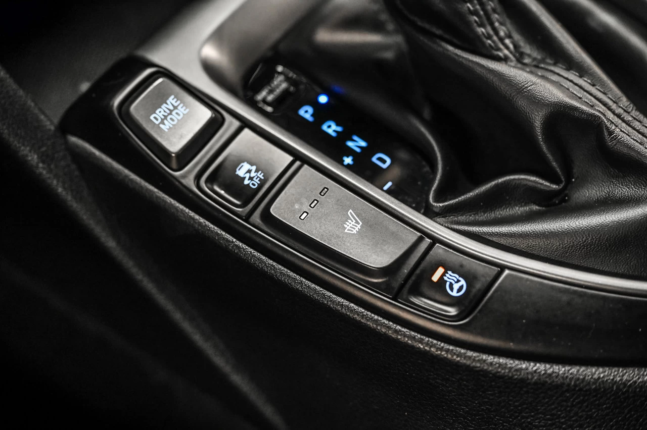 2020 Hyundai Veloster Luxury Image principale