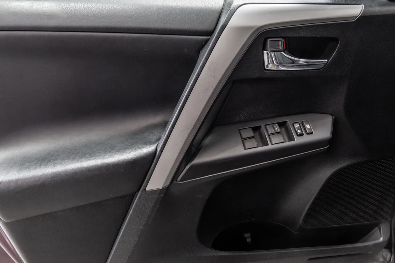 2016 Toyota RAV4 AWD XLE GARANTIE 1 AN Main Image