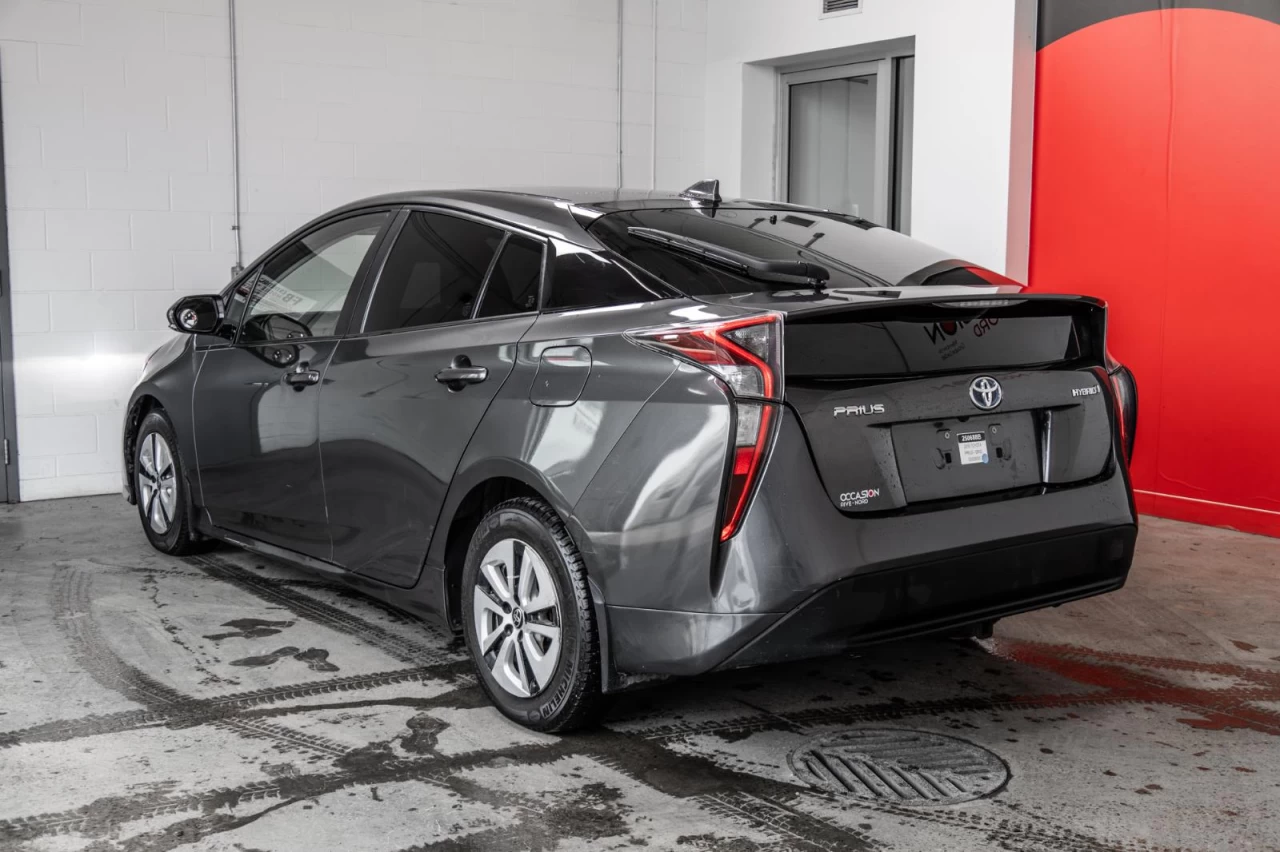 2016 Toyota Prius Hybrid NAVI+TOIT.OUVRANT+CAM.RECUL+BLUETOOTH Main Image