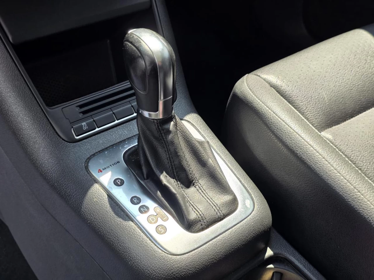 2013 Volkswagen Tiguan 4dr Auto Trendline 4Motion Image principale