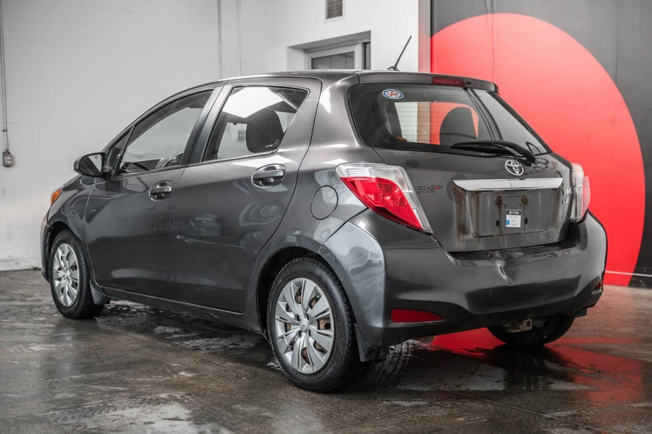 2012 Toyota Yaris Manuelle Hatchback AUBAINE! Image principale