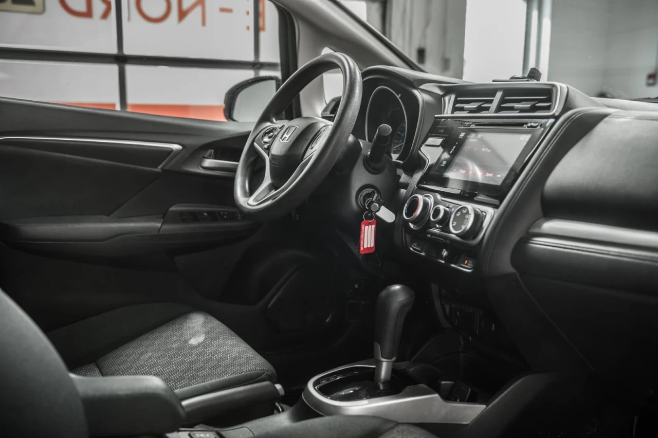 2015 Honda Fit Automatique - BAS KM - Garantie 1 AN Image principale