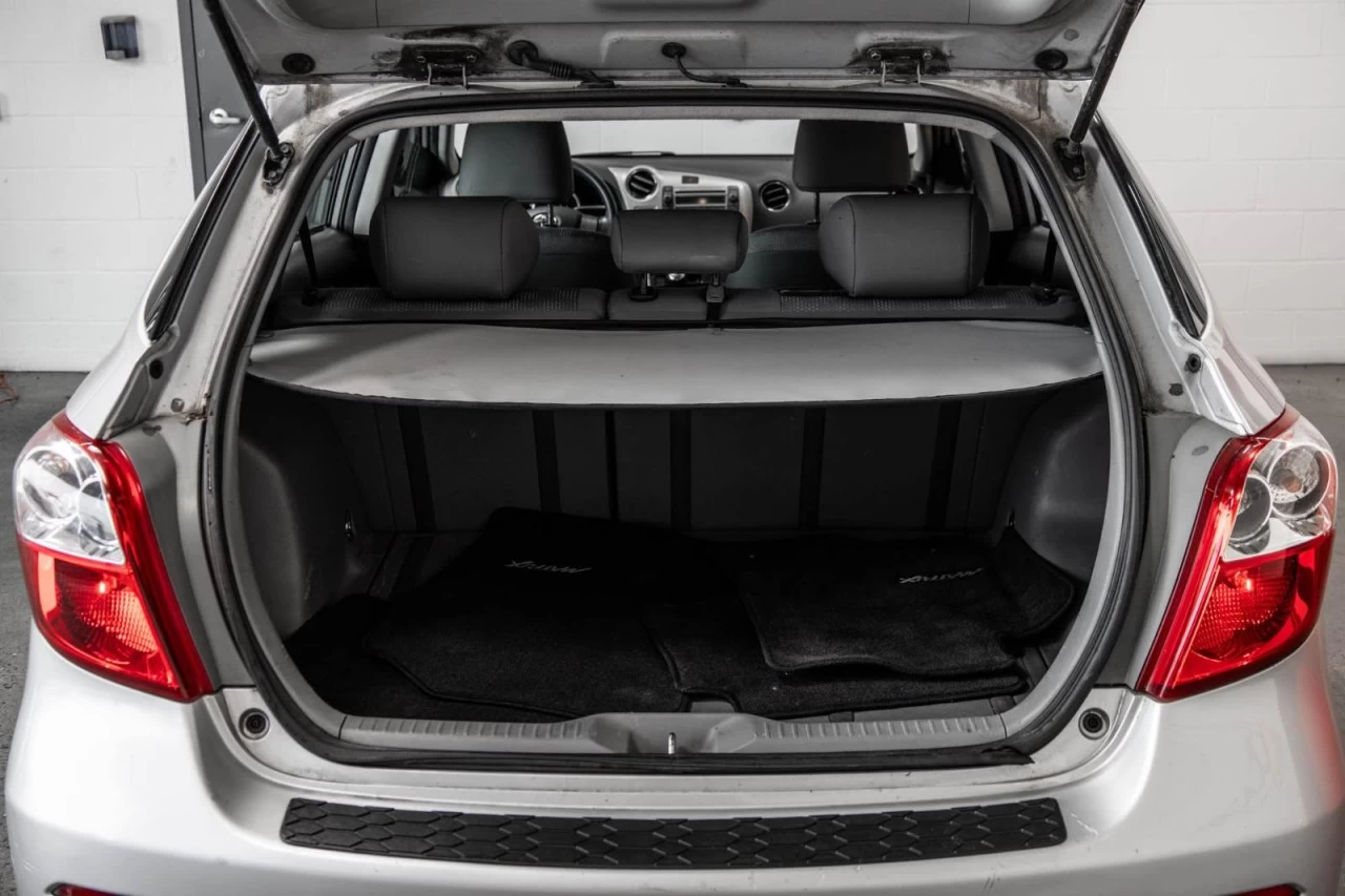 2009 Toyota Matrix XR - Manuelle - BAS KM Image principale