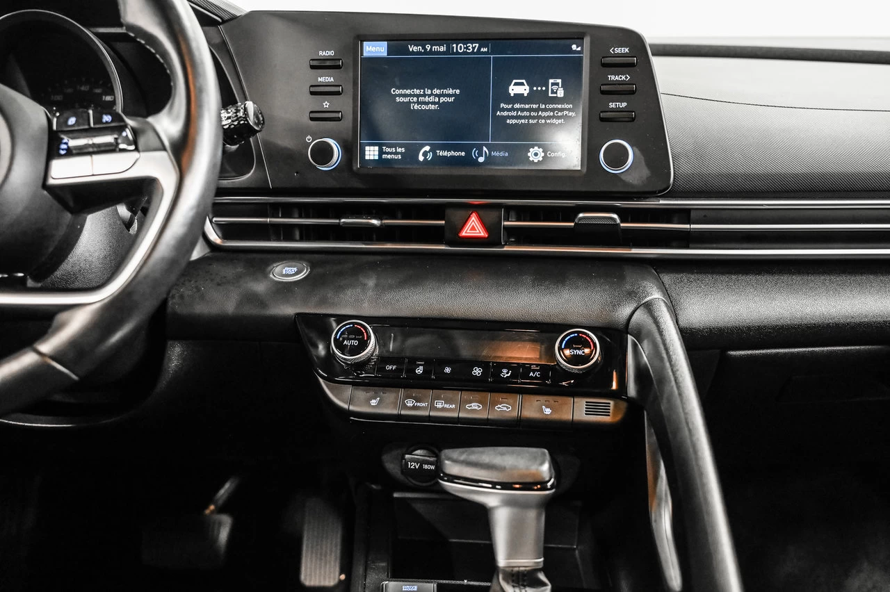 2022 Hyundai Elantra Preferred Main Image
