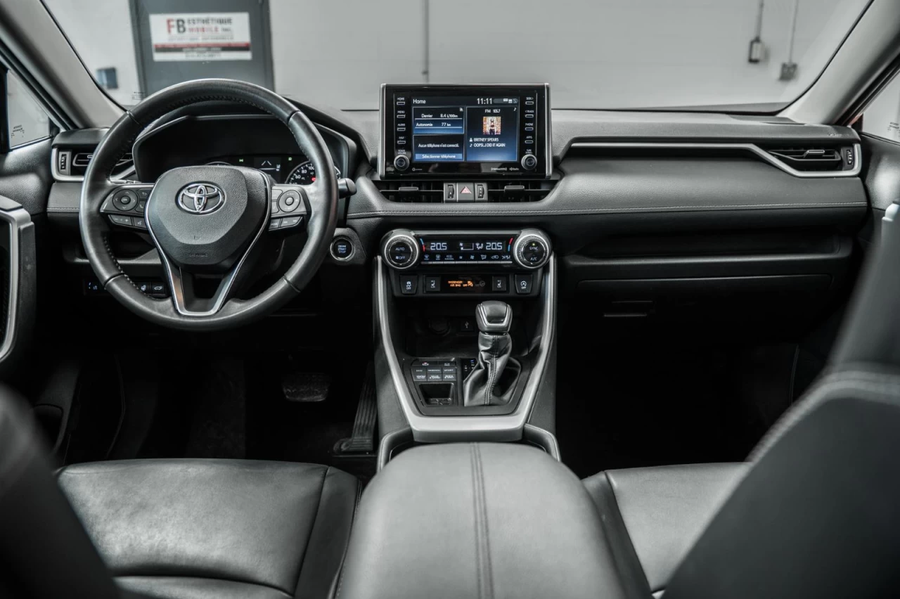 2021 Toyota RAV4 XLE AWD+TOIT.OUVRANT+VOLANT/SIEGES.CHAUFFANTS Image principale