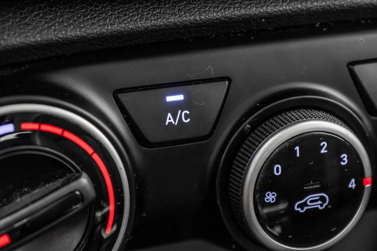 2020 Hyundai Venue Preferred MAGS+VOLANT/SIEGES.CHAUFF+CARPLAY Main Image