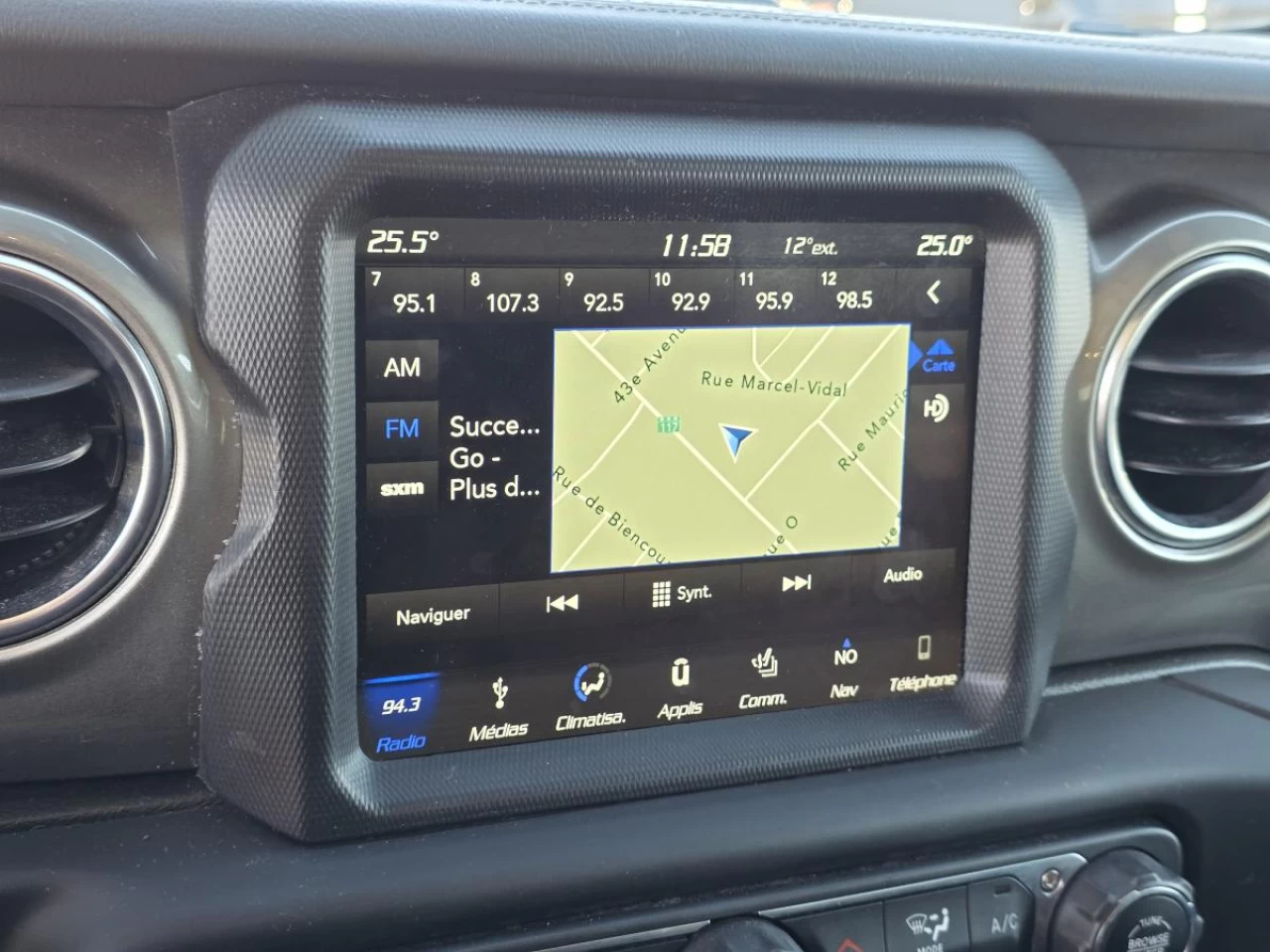 2019 Jeep Wrangler Sahara 4x4 Image principale