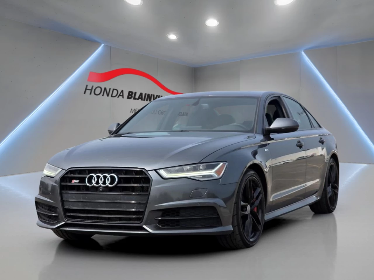 2017 Audi S6 4dr Sdn Main Image