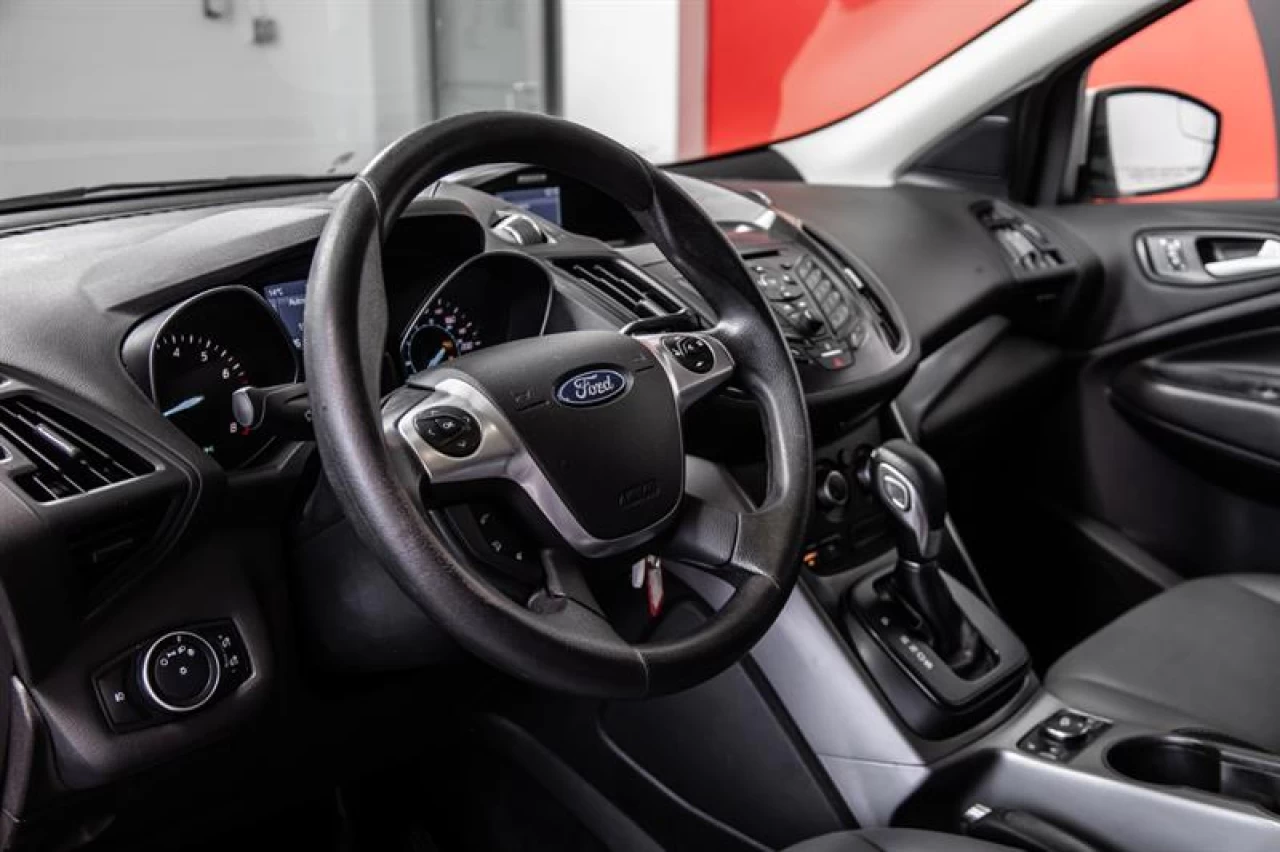 2015 Ford Escape SE MAGS+BLUETOOTH+SIEGES.CHAUFF Image principale