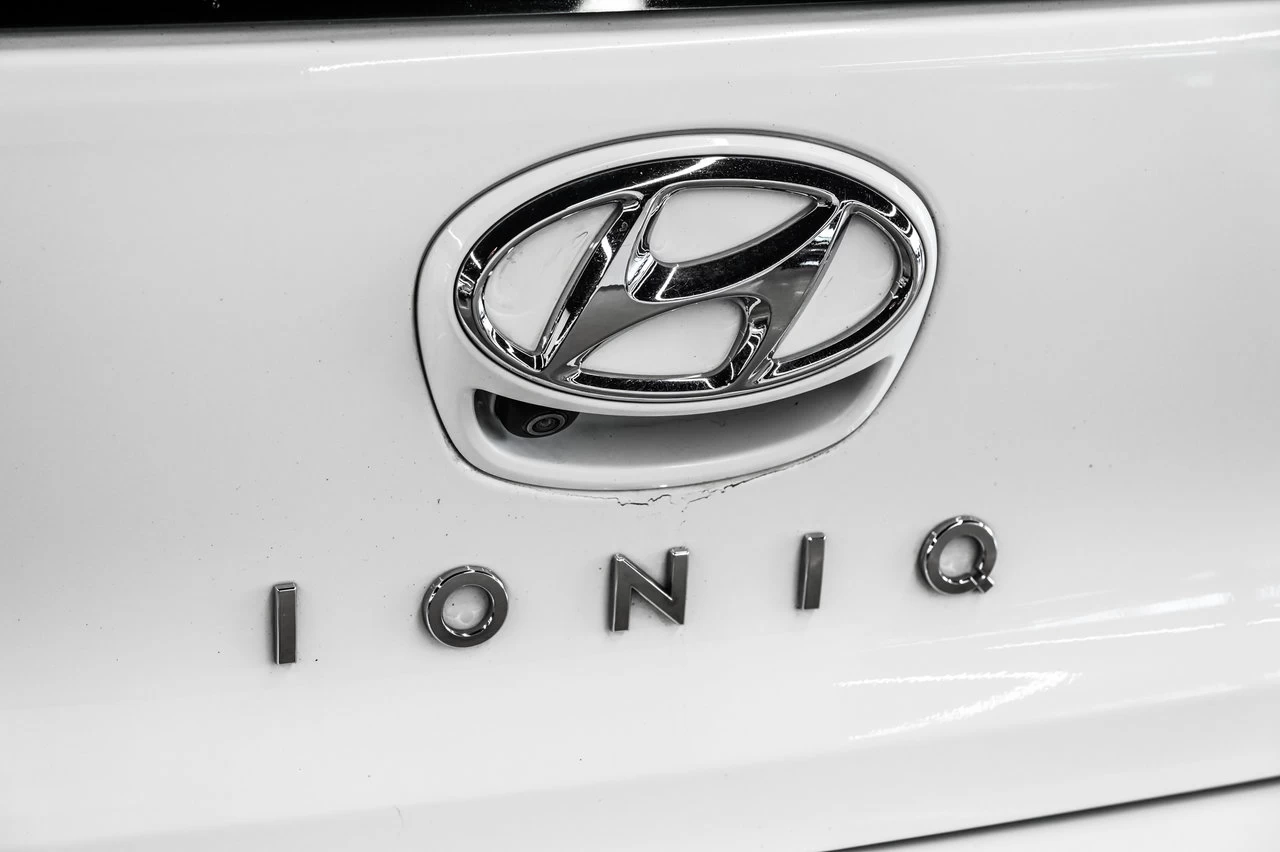 2019 Hyundai IONIQ electric Preferred Main Image