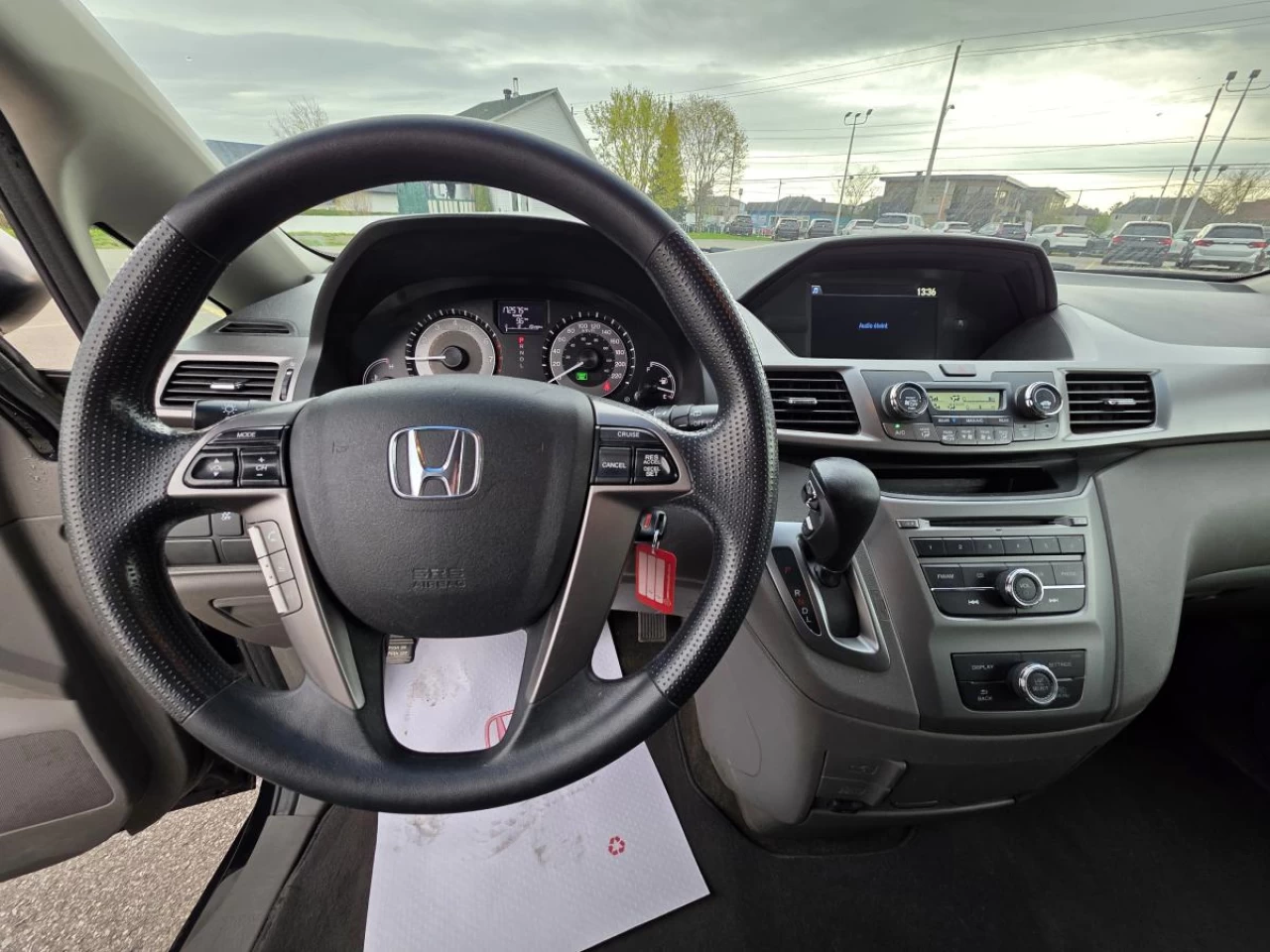 2016 Honda Odyssey SE Image principale