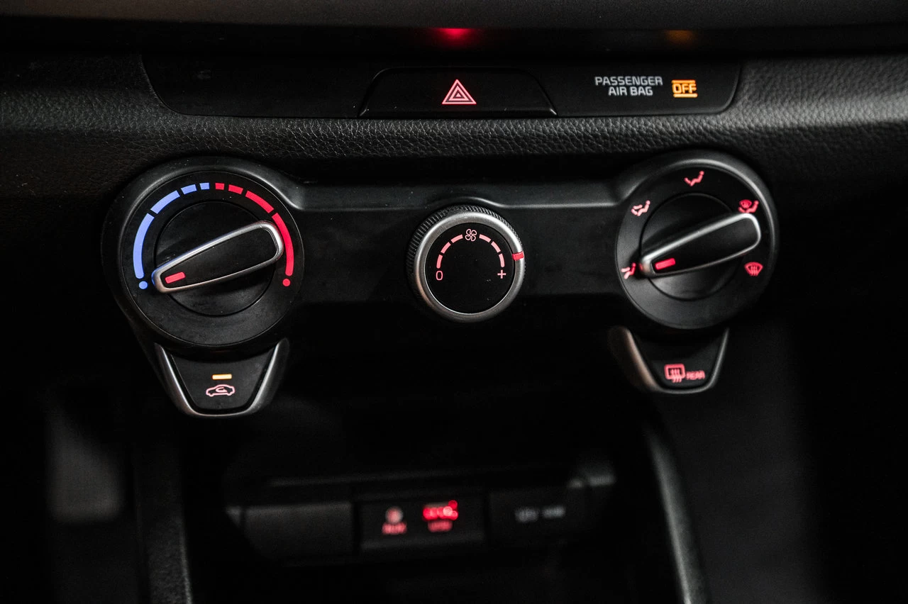 2018 Kia Rio5 Lx Volant/sieges.cha Image principale