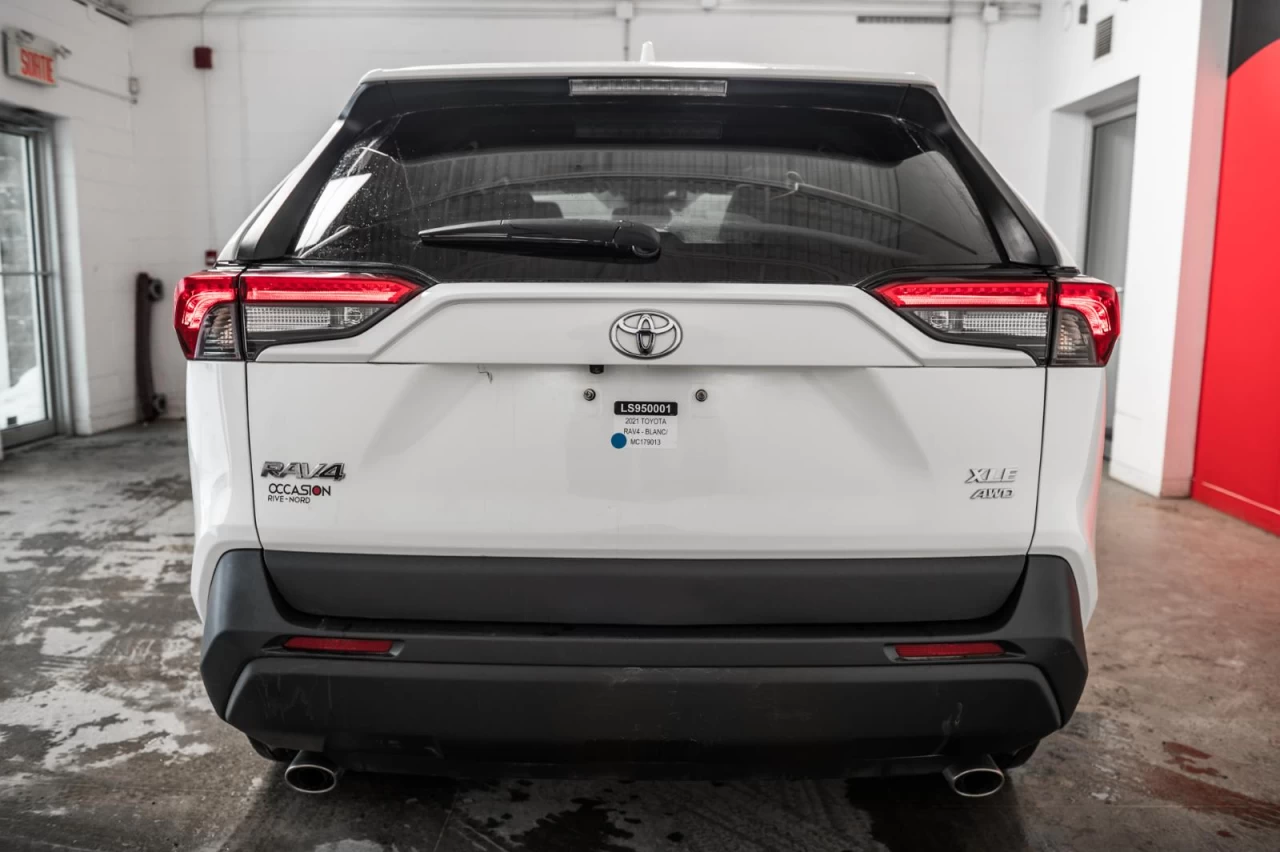 2021 Toyota RAV4 XLE AWD+TOIT.OUVRANT+VOLANT/SIEGES.CHAUFFANTS Image principale