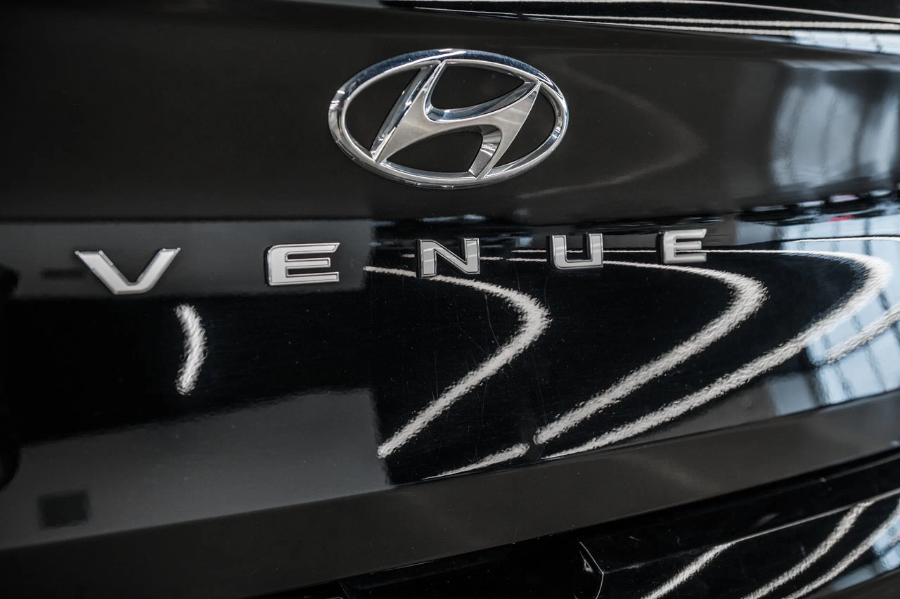 2020 Hyundai Venue Trend Main Image