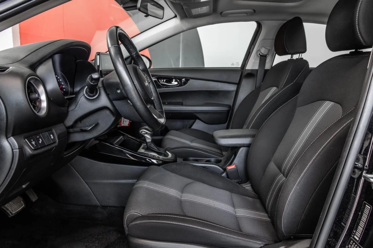 2023 Kia Forte EX+ TOIT.OUVRANT+SIEGES.CHAUFF+CARPLA+CAM.RECUL Main Image