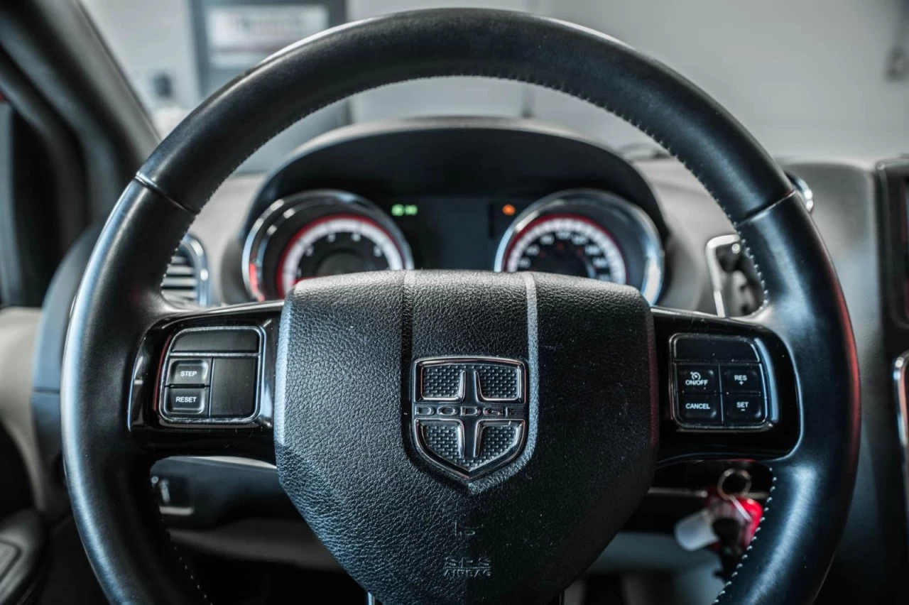 2015 Dodge Grand Caravan SXT Premium Plus Garantie 1 AN Main Image