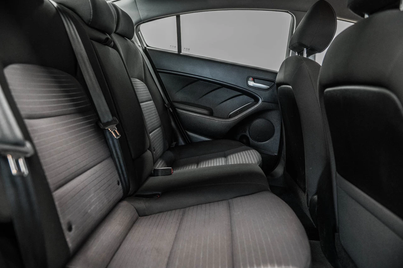 2017 Kia Forte Lx Bluetooth+sieges Main Image