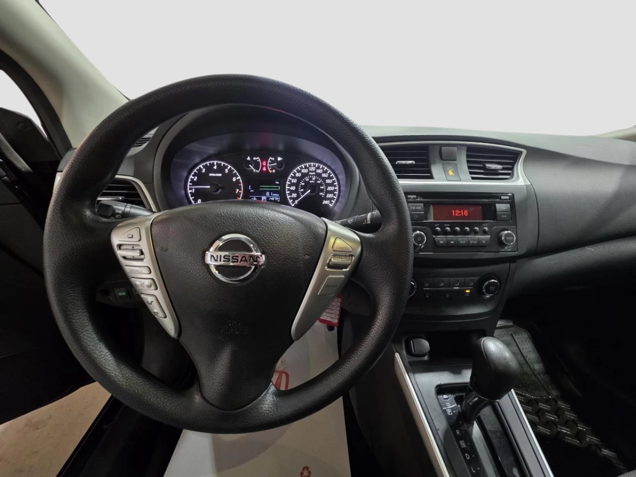 2016 Nissan Sentra 4dr Sdn CVT SV Main Image