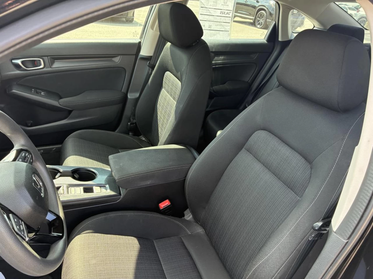 2022 Honda Civic LX CVT Sedan Image principale