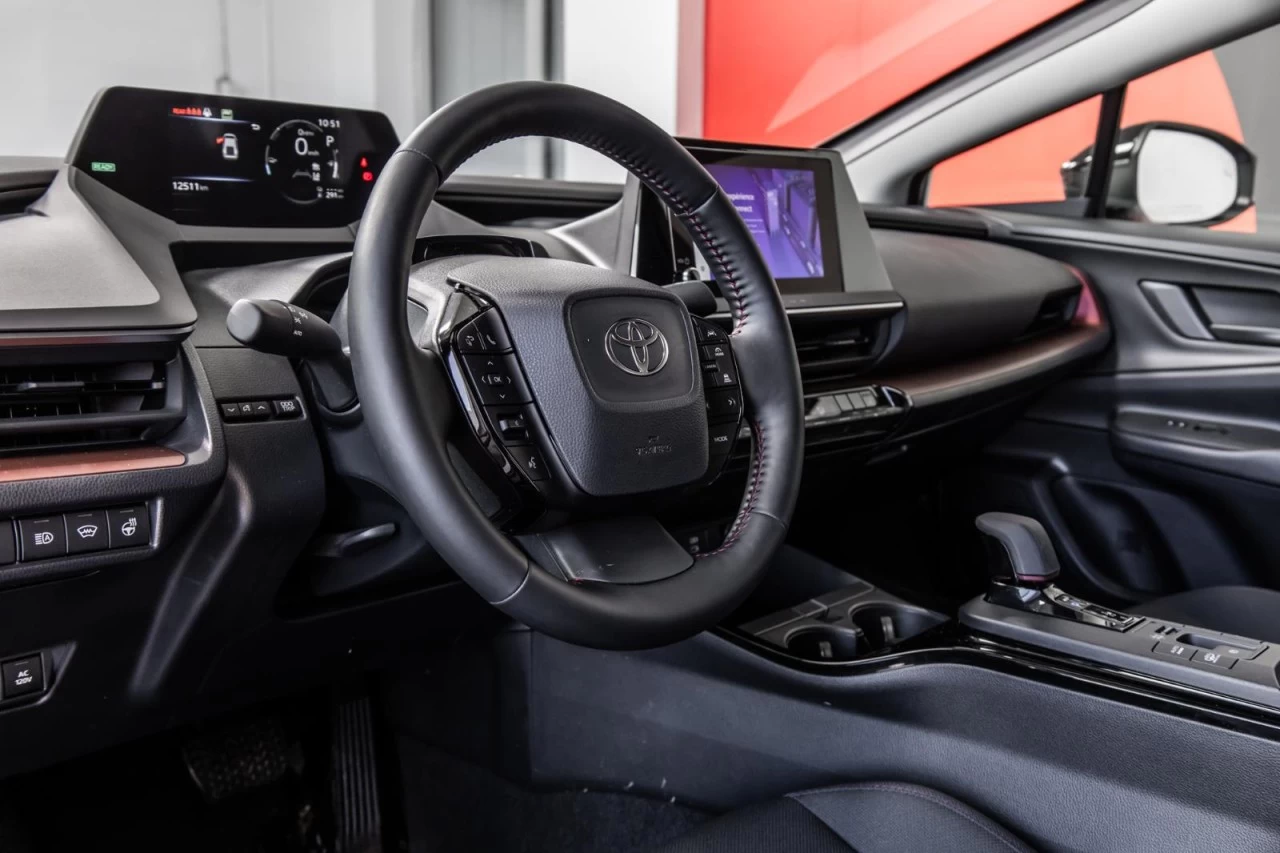 2024 Toyota Prius Prime SE MAGS+SIEGES.CHAUFF+BLUETOOTH+CAM.RECUL+CARPLAY Image principale