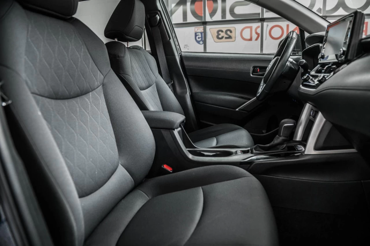 2022 Toyota Corolla Cross LE AWD+SIEGES.CHAUFF+BLUETOOTH+CARPLAY+CAM.RECUL Main Image