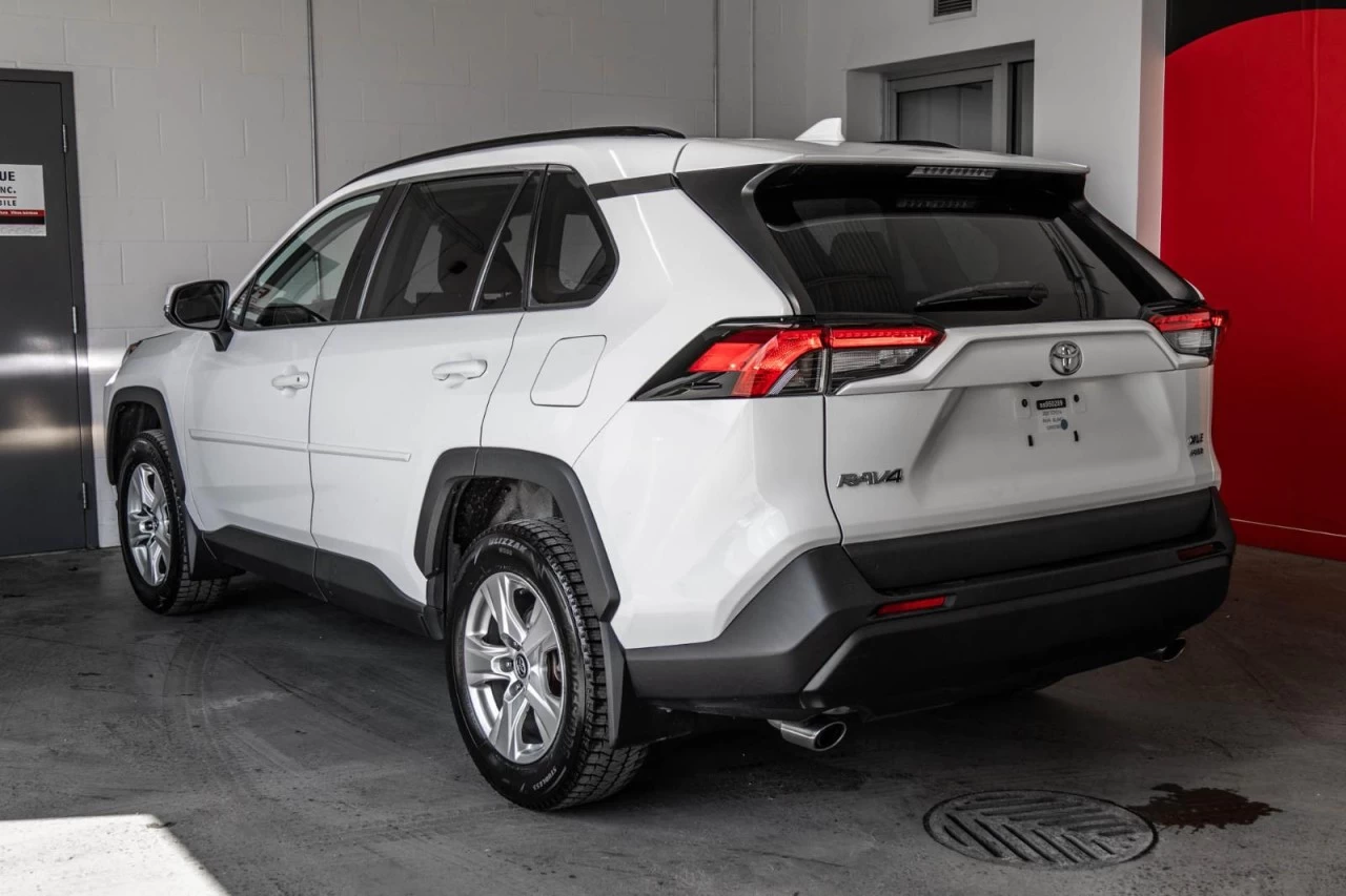 2020 Toyota RAV4 XLE AWD+TOIT.OUVRANT+SIEGES.CHAUFF+CARPLAY Main Image