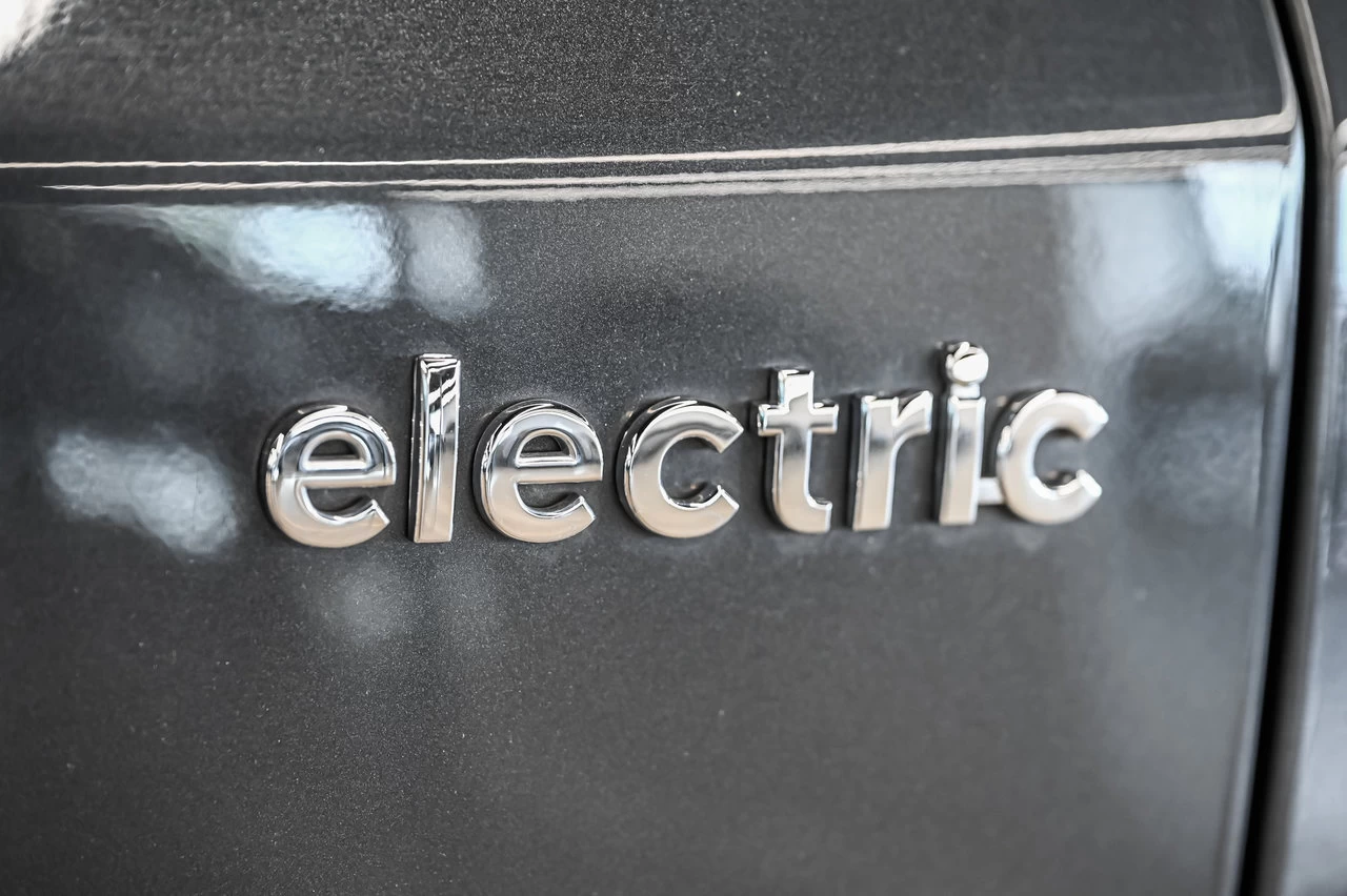 2023 Hyundai Kona electric Preferred Main Image