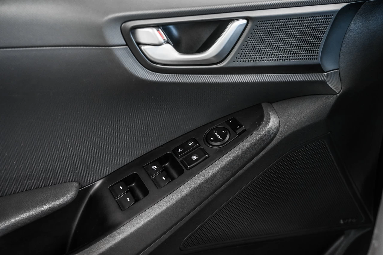 2019 Hyundai IONIQ electric Preferred Main Image