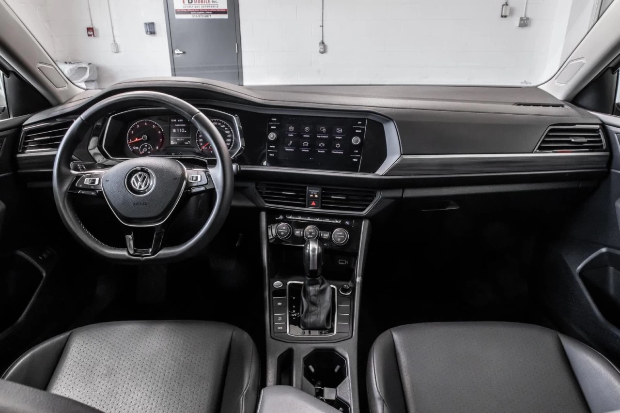 2020 Volkswagen Jetta Highline TOIT.OUVRANT+CUIR+CARPLAY+SIEGES.CHAUFF Main Image