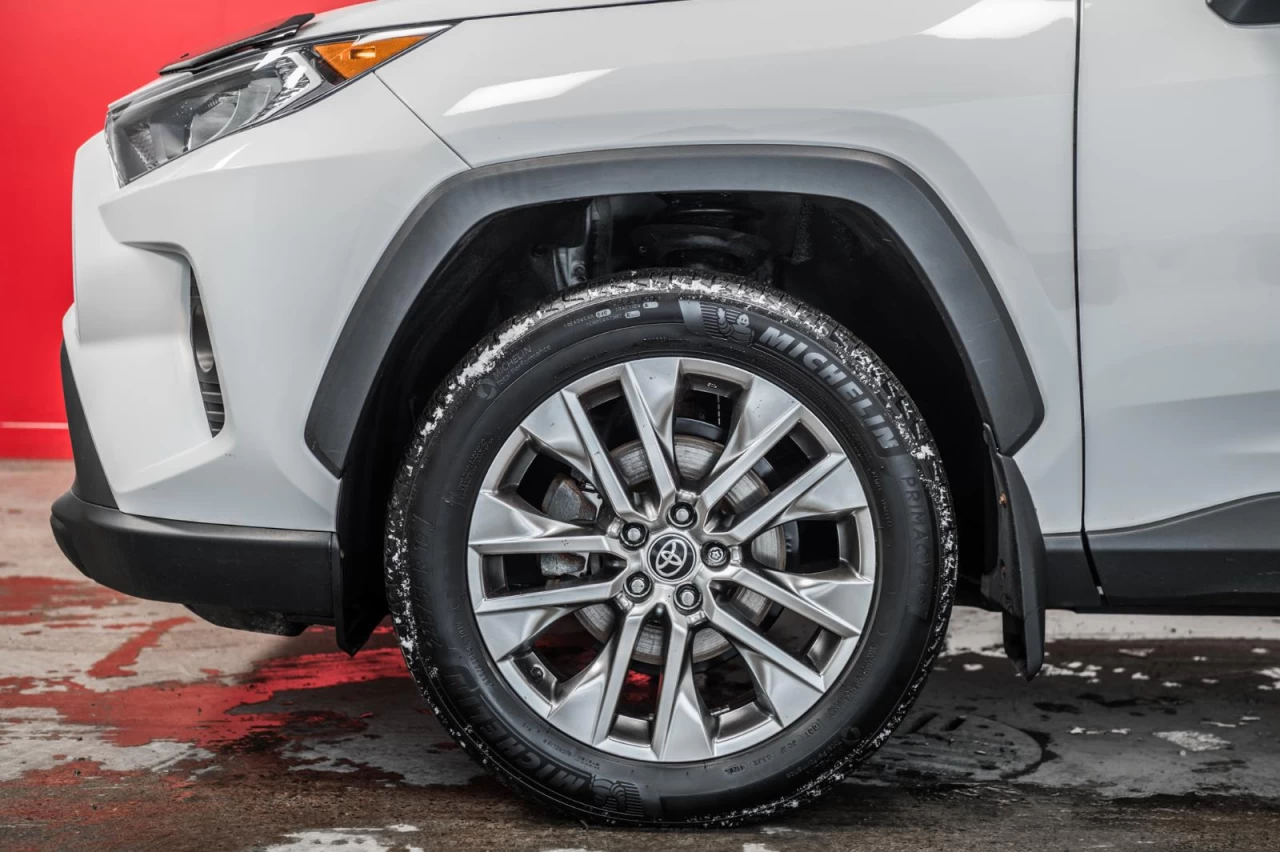 2021 Toyota RAV4 XLE AWD+TOIT.OUVRANT+VOLANT/SIEGES.CHAUFFANTS Image principale