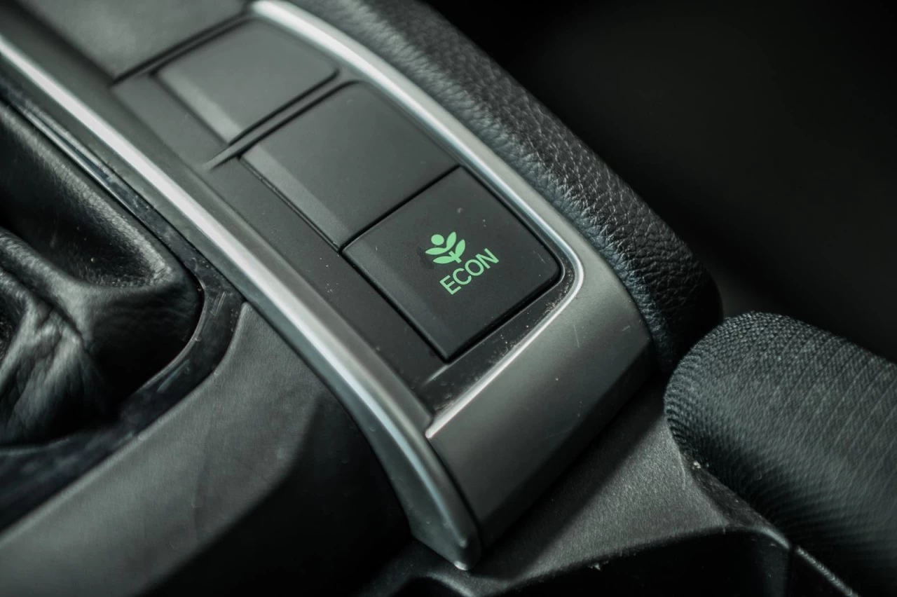 2019 Honda Civic Sedan LX SIEGES.CHAUFF+BLUETOOTH+CAM.RECUL+REG.VITESSE Image principale
