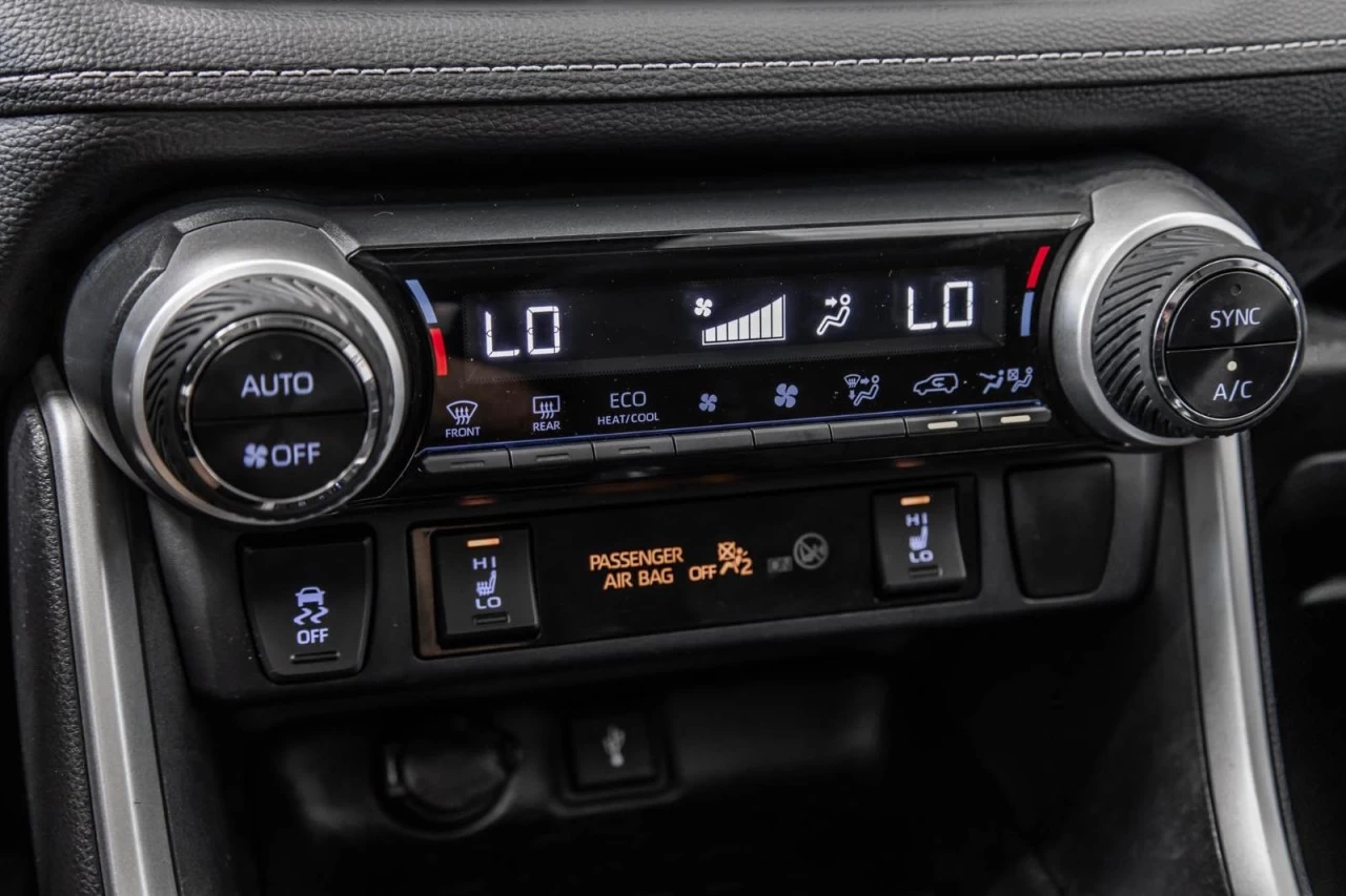 2020 Toyota RAV4 XLE AWD+TOIT.OUVRANT+SIEGES.CHAUFF+CARPLAY Main Image