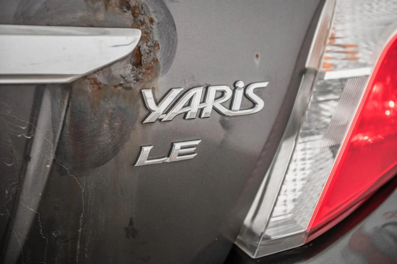 2012 Toyota Yaris Manuelle Hatchback AUBAINE! Image principale