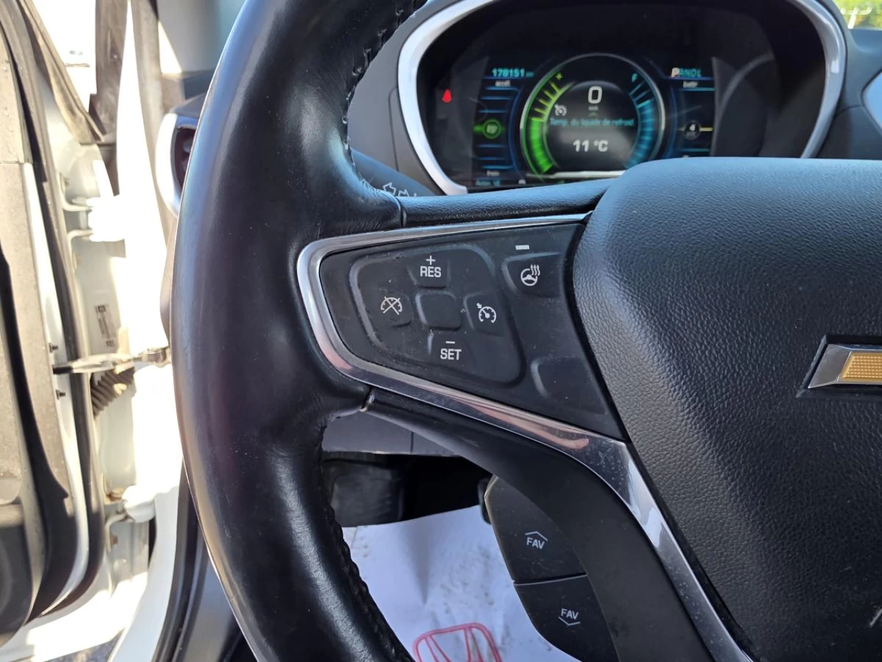 2017 Chevrolet Volt Hatchback LT Main Image