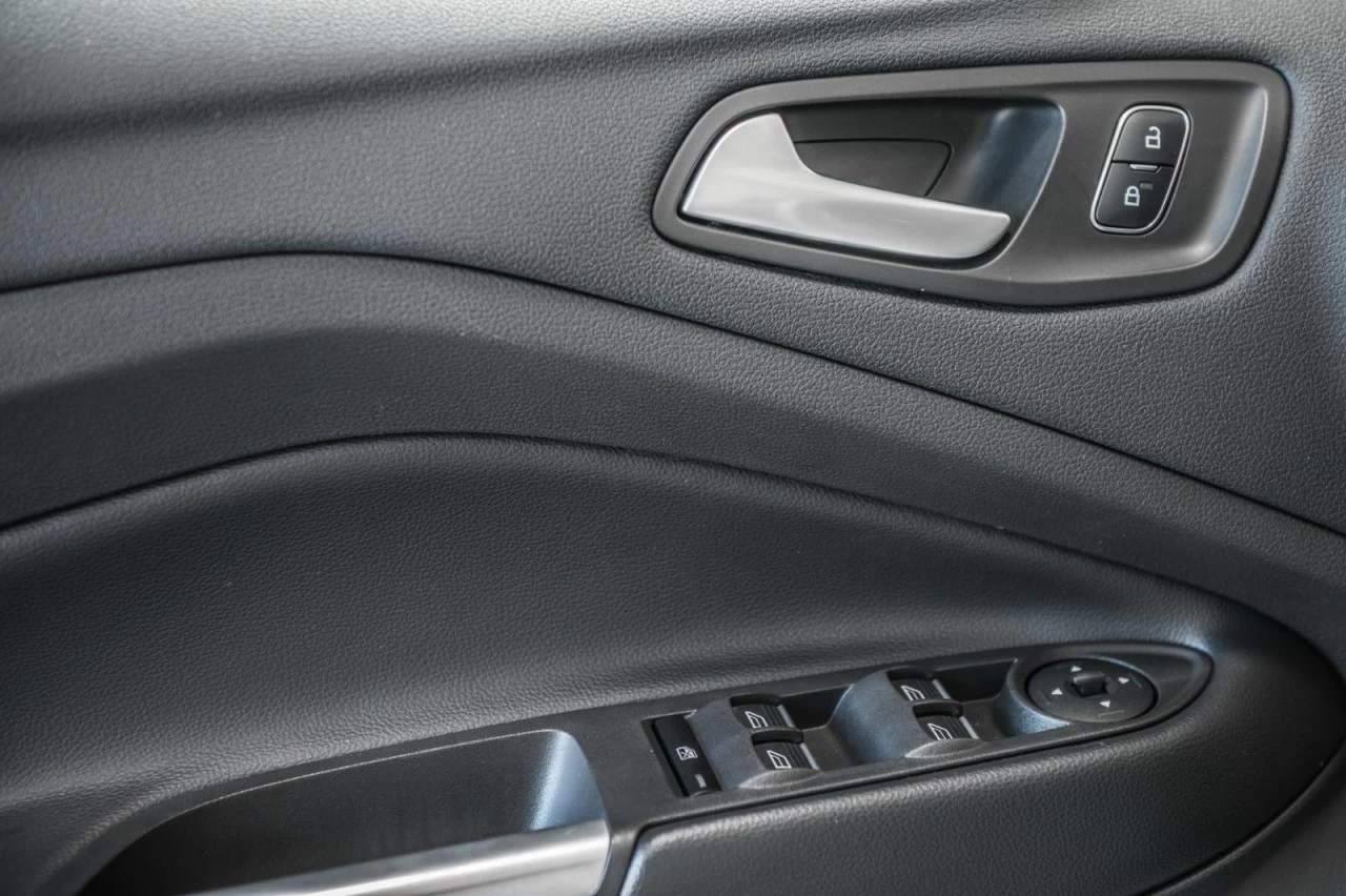 2019 Ford Escape SE 4WD+SIEGES.CHAUFF+MAGS+BLUETOOTH+CAM.RECUL Image principale