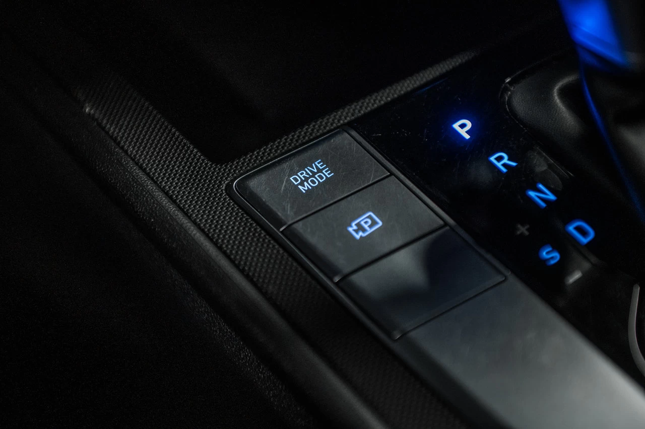2023 Hyundai Elantra Preferred Tech Image principale