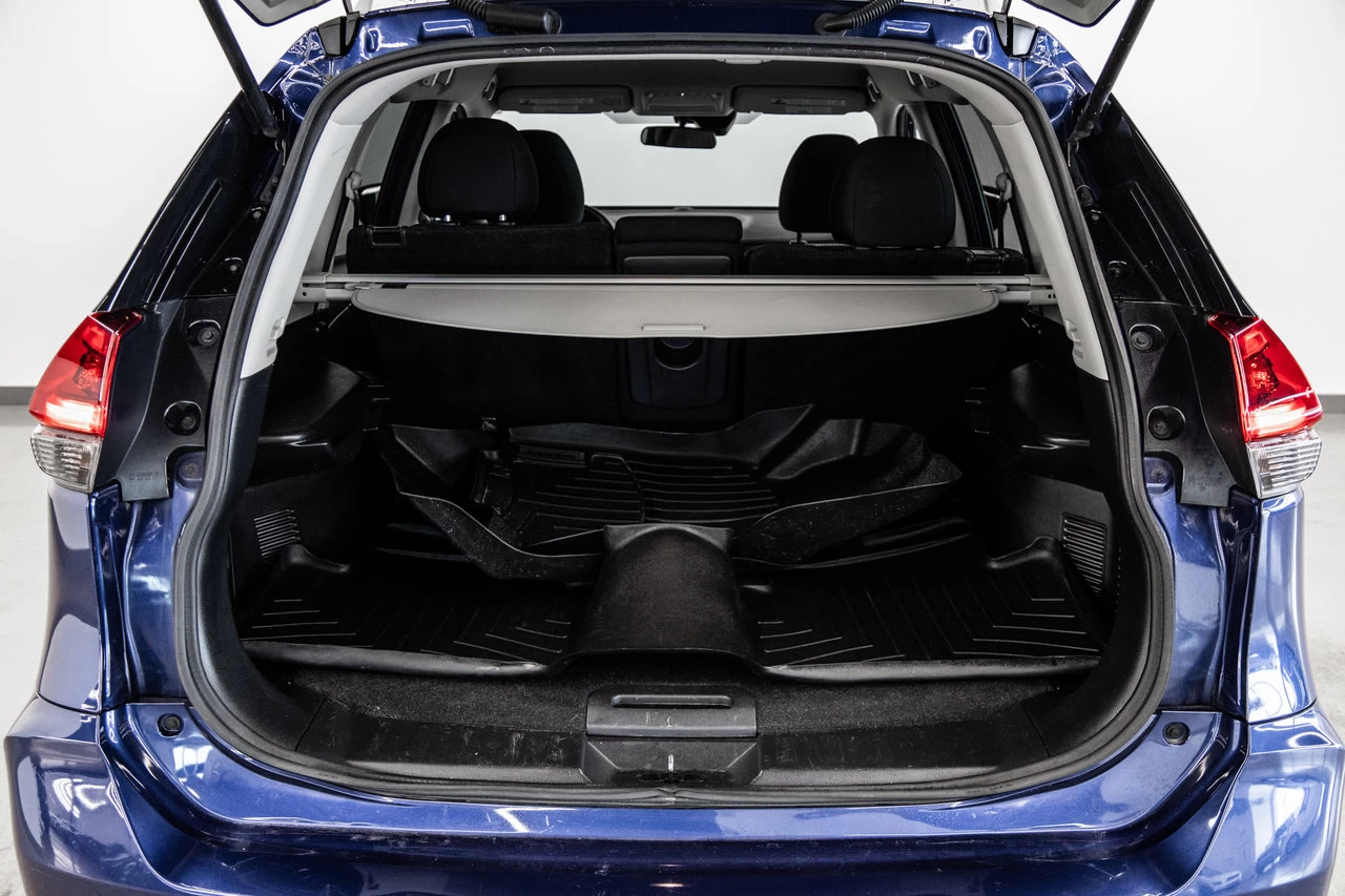 2019 Nissan Rogue Sv Awd Image principale