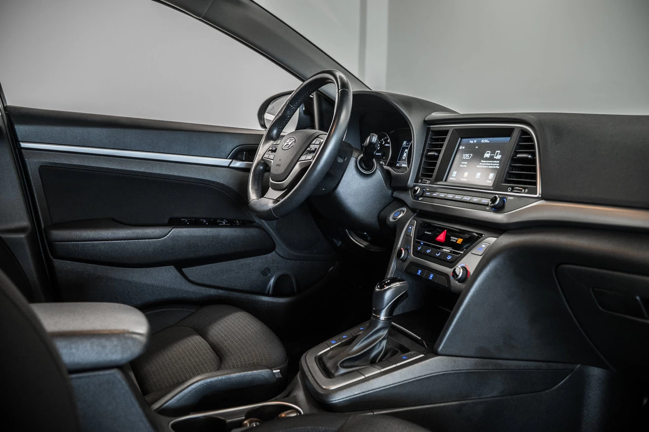 2018 Hyundai Elantra Gl Se Main Image