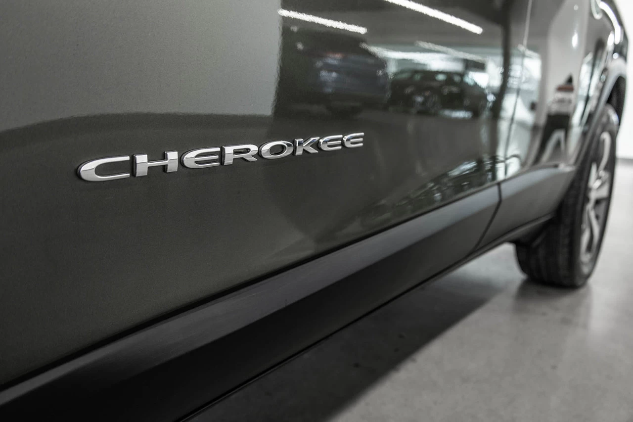 2019 Jeep Cherokee Limited V6 4x4 Main Image