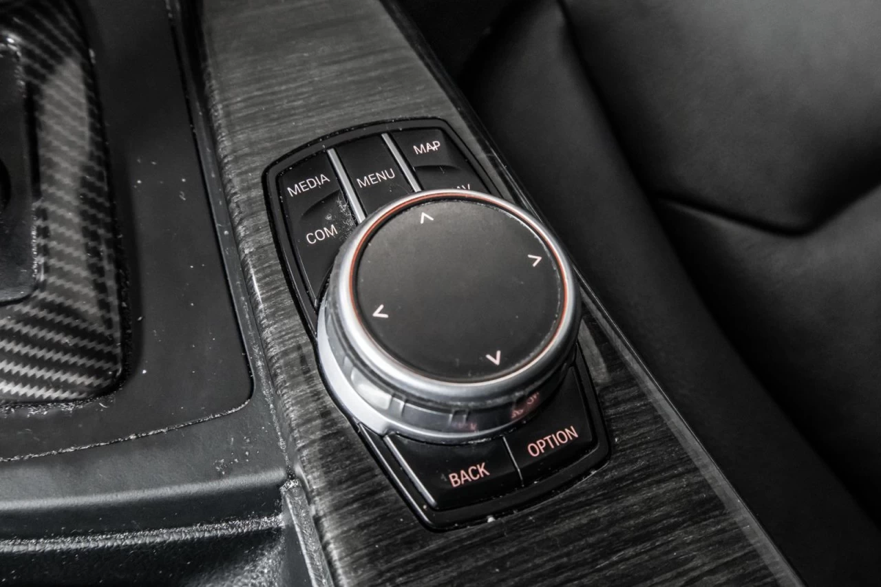 2017 BMW 3 Series 330i xDrive AWD+NAVI+TOIT.OUVRANT+CUIR+BLUETOOTH Main Image