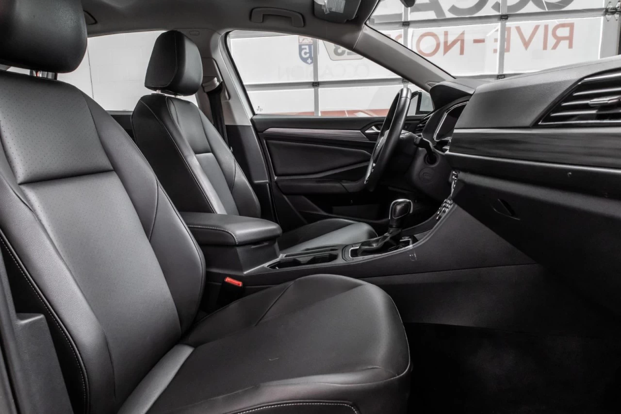 2020 Volkswagen Jetta Highline TOIT.OUVRANT+CUIR+CARPLAY+SIEGES.CHAUFF Main Image