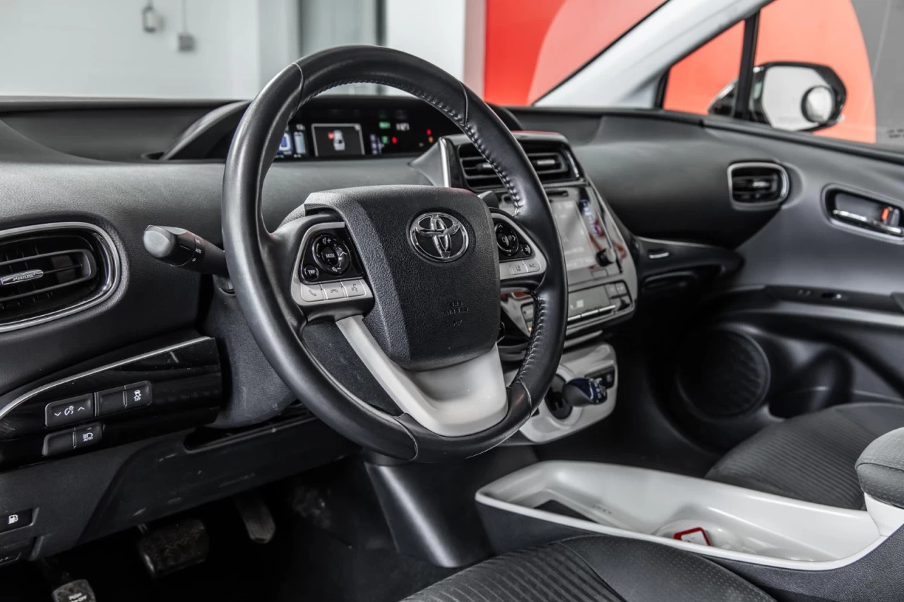 2016 Toyota Prius Hybrid NAVI+TOIT.OUVRANT+CAM.RECUL+BLUETOOTH Main Image