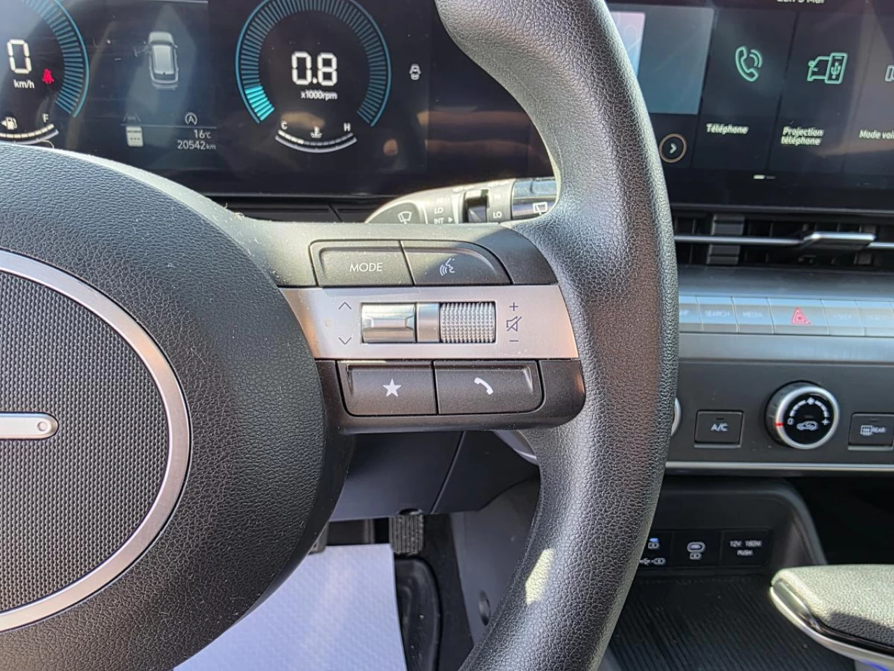 2024 Hyundai Kona 2.0L Essential AWD Image principale