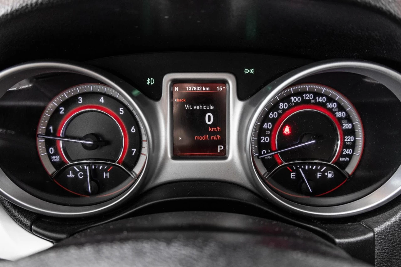 2015 Dodge Journey SXT V6 2x4 7 places Garantie 1 AN Image principale